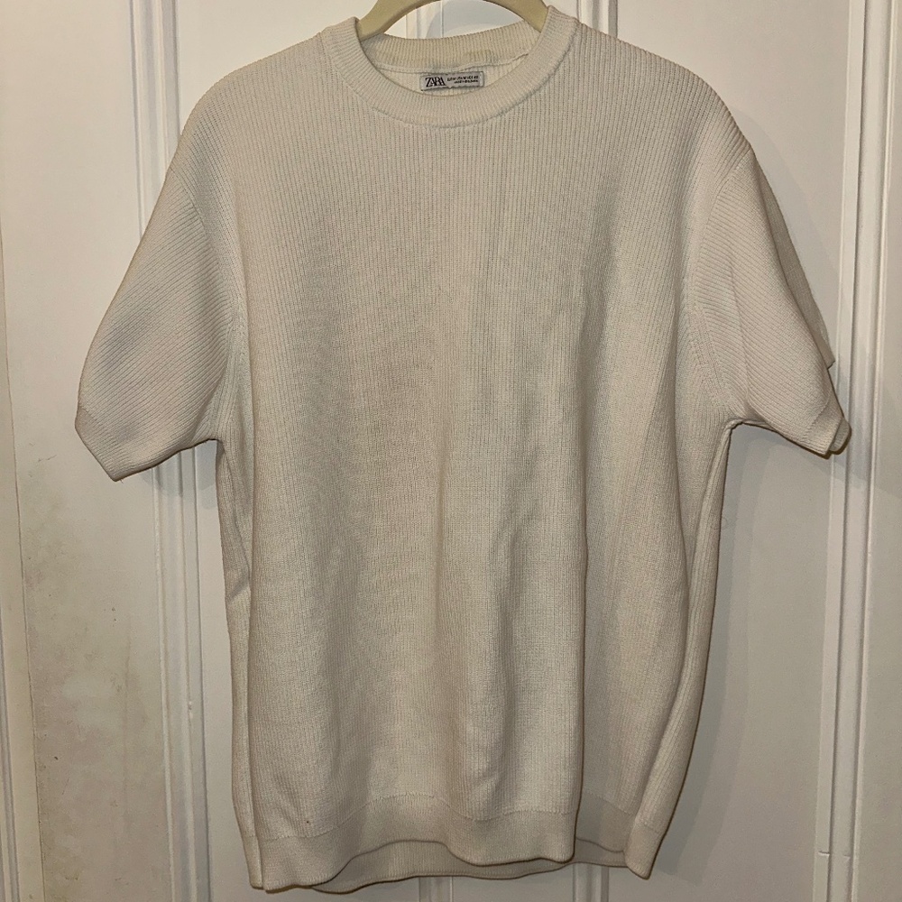 Zara men white ribbed knit shirt size M